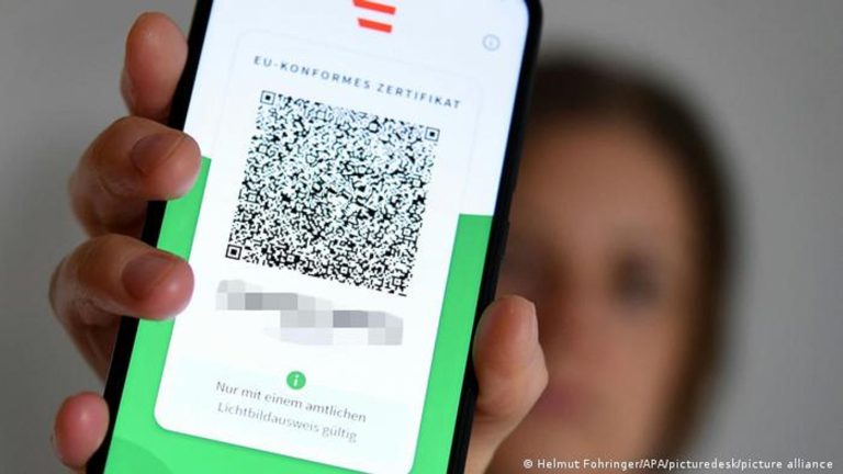 Almanya’da aşı kimliğinde sahtecilik şüphesi: 2 gözaltı