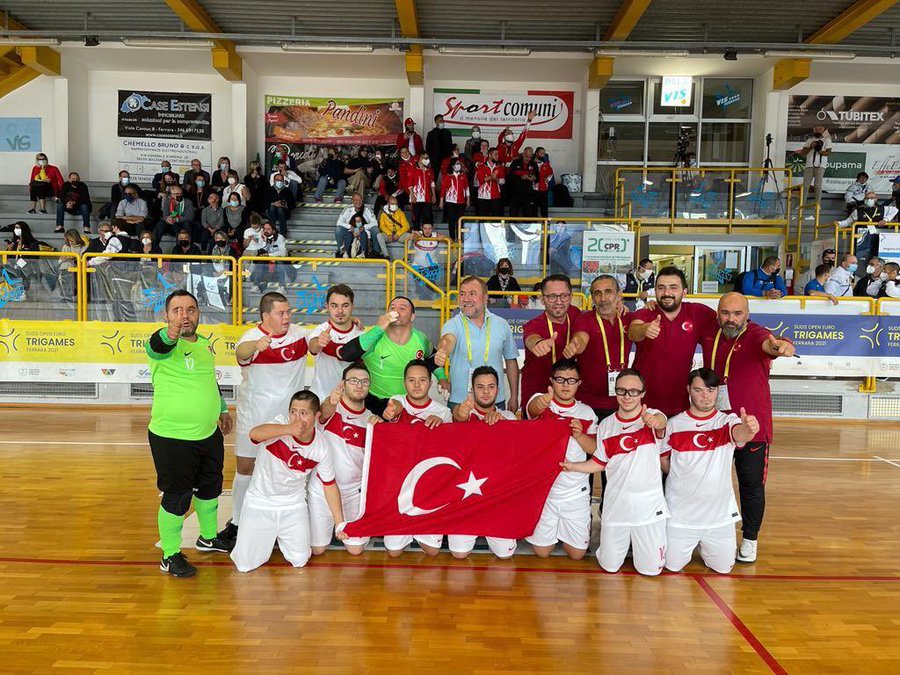 Gençlik ve Spor Bakanı Dr. Mehmet Muharrem Kasapoğlu’ndan Milli Sporculara Tebrik
