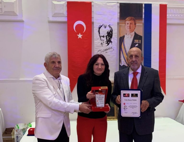 Cumhuriyet ve Altın Lale Basın Ödülü İlhan Karaçay’a verildi