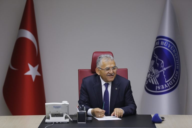 Kayseri Büyükşehir Belediye Başkanı Dr. Memduh Büyükkılıç’dan “Mevlid Kandili” Mesajı