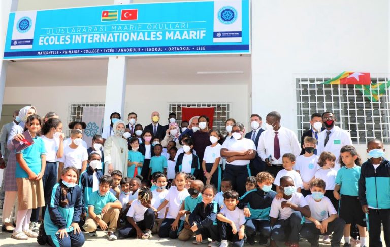 Türkiye Maarif Vakfı Saygın Eğitim Kurumları ile Şimdi Togo’da