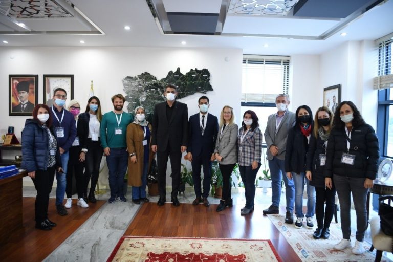 Kartepe Belediye Başkanı Kocaman’ın Avrupalı genç misafirleri