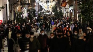 Bakan Koca’dan gençlere ve yaşlılara uyarı