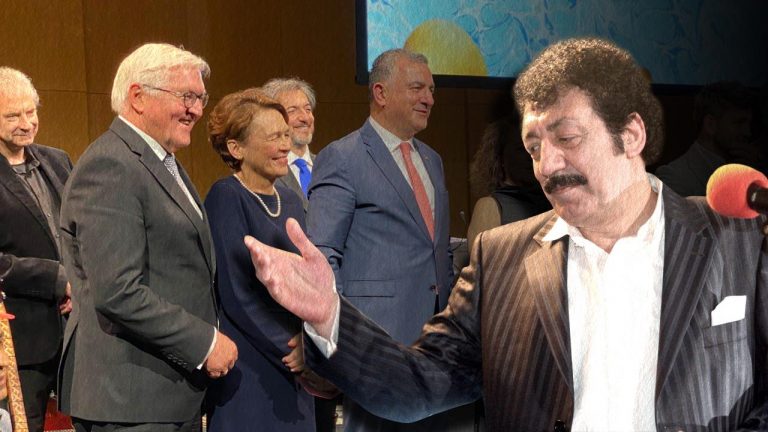 Almanya Cumhurbaşkanı Steinmeier ‘Müslüm Baba’ dinledi