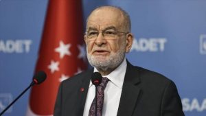 Saadet Partisi YİK Başkanlığına Temel Karamollaoğlu seçildi
