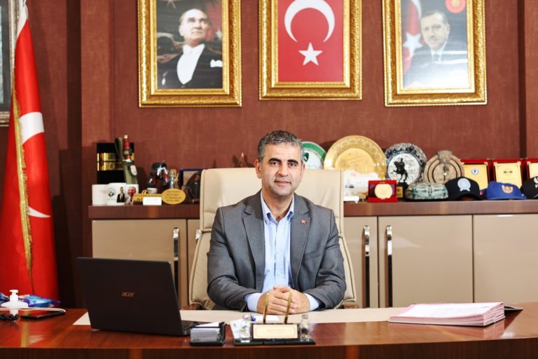 Kandıra Belediye Başkanı Adnan Turan, Mevlid Kandili dolayısıyla bir mesaj yayımladı