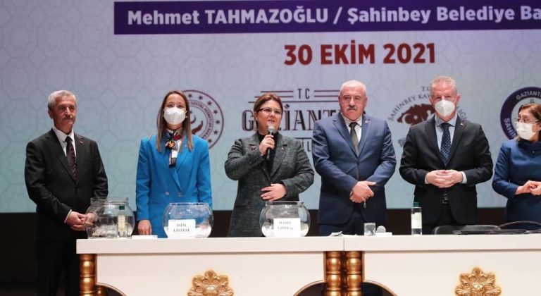 Bakan Derya Yanık, Gaziantep’te Yetim Konutları’nın Kura Törenine Katıldı