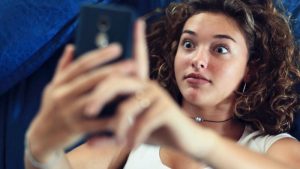 Facebook, Instagram’ın gençlerin ruh sağlığını olumsuz etkilediğine dair araştırmasını gizlemekle suçlanıyor
