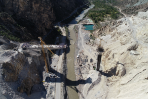 Artvin Çevreli viyadüğünde çalışmalar devam ediyor