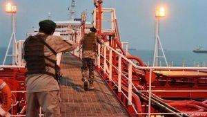 İran: ABD Umman Denizi’nde bir petrol tankerine el koymaya çalıştı