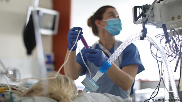 Almanya’da yoğun bakım kapasitesi dolmak üzere