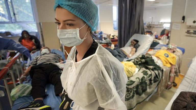 Covid-19 | Avrupa’da yüksek aşılama oranına rağmen vaka sayısı neden artıyor?