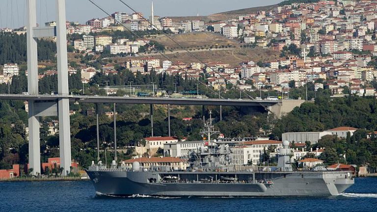 Rus Donanması’ndan Karadeniz’de ‘düşman hedeflerini yok etme’ tatbikatı