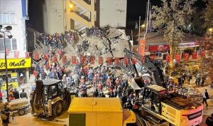 Malatya’da bina çökmesi: 3 tutuklama