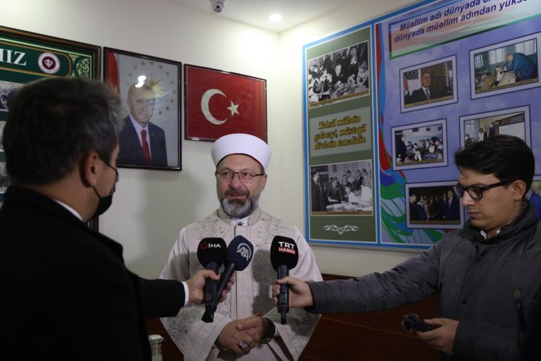 Diyanet İşleri Başkanı Erbaş, “Evlerin içindeki taşları bile talan etmişler”