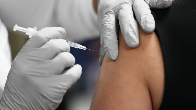 COVID-19 HPV aşılamalarını erteletti