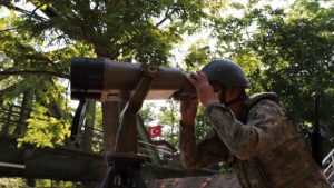 FETÖ mensupları sınırda yakalandı
