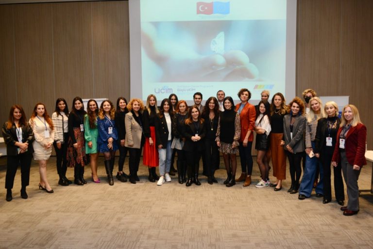 Saadet Öğretmen Çocuk İstismarı İle Mücadele Derneği’nden (UCİM), “Dijital Mecrada Çocuk Hakları ve Çocuk İstismarı”