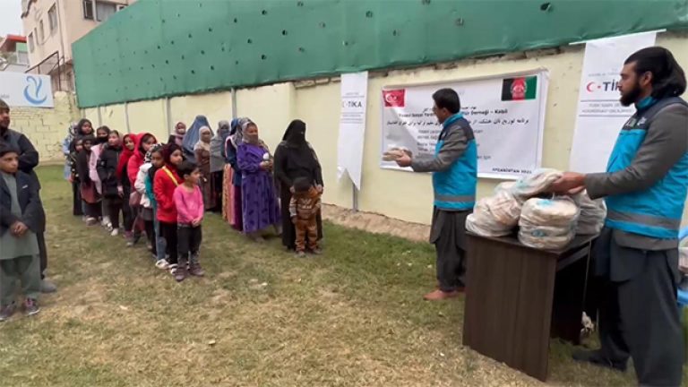 TİKA’dan Afganistan’da yardıma muhtaç ailelere yardım