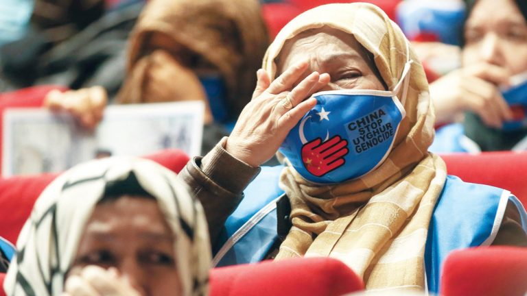 Pekin’e gitmek zulme onaydır