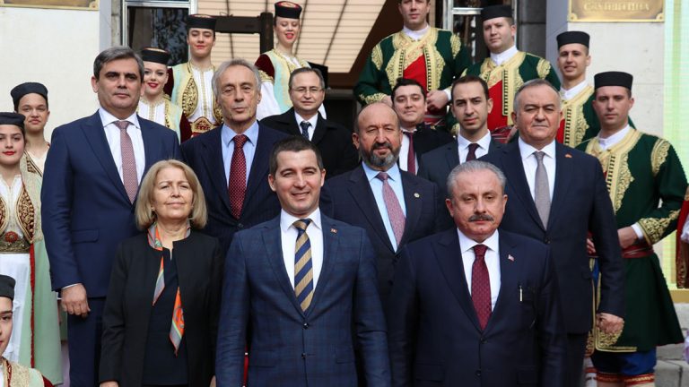 TBMM Başkanı Şentop, Karadağ Parlamento Başkanı Beçiç ile ortak basın toplantısı düzenledi