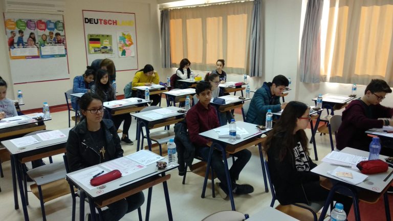 Türk Eğitim Derneği tam eğitim bursu başvuruları başladı