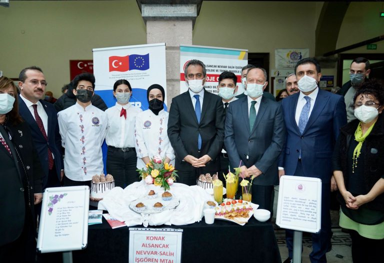 Bakan Özer, “Tescili alan ürünlerin ticarileşmesi konuşulacak”