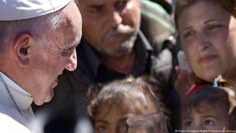 Papa’dan Kıbrıs mesajı: Milliyetçi korku duvarları örmeyin