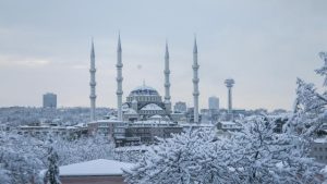 Hava sıcaklığı düşüyor, sağanak ve kar geliyor