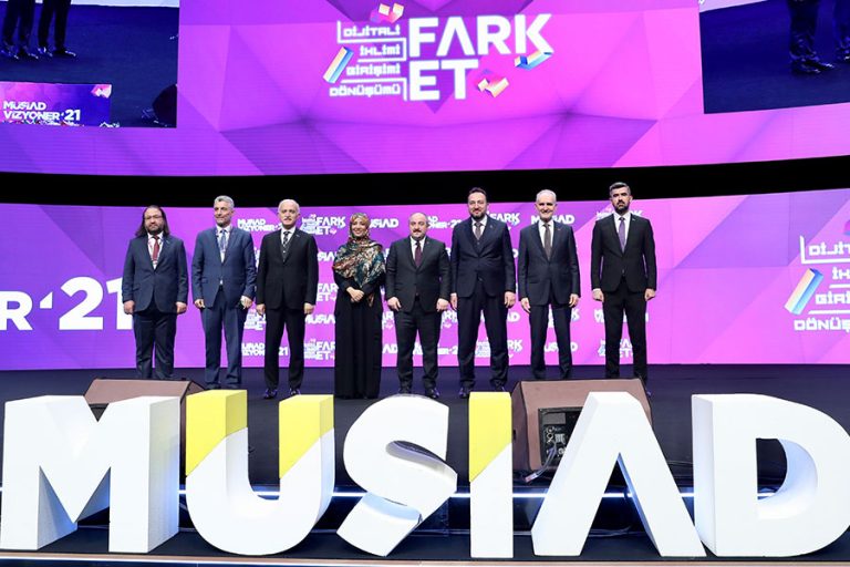 Bakanı Mustafa Varank, ‘Kur aşağı doğru gittiğinde kimse iktisat ilminden bahsetmiyor’