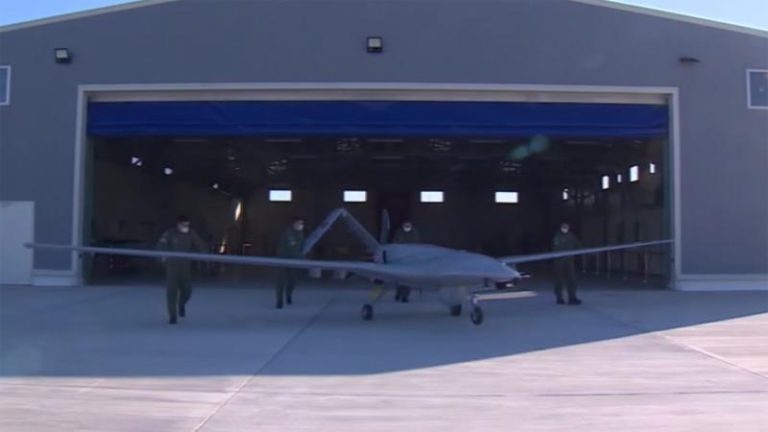 Mavi Vatan’ın hava gücü: İHA filosunu TRT Haber görüntüledi