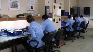 Fabrika gibi okul: 23 dalda üretim yapıyorlar