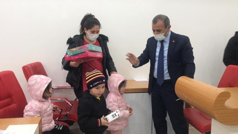 Ordu Valisi Sonel, “Vatandaşlarımızı Mutlu Etmek İçin Çaba Gösteriyoruz”