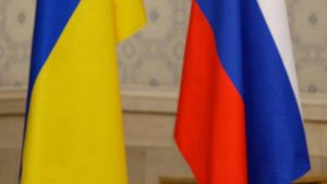 Rusya: Kiev’deki büyükelçiliğimiz normal faaliyetlerine devam ediyor, tahliye yok