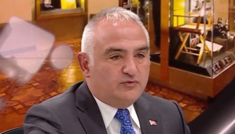 Mehmet Nuri Ersoy açıkladı. İşte Türkiye’nin 2022 turizm geliri hedefi