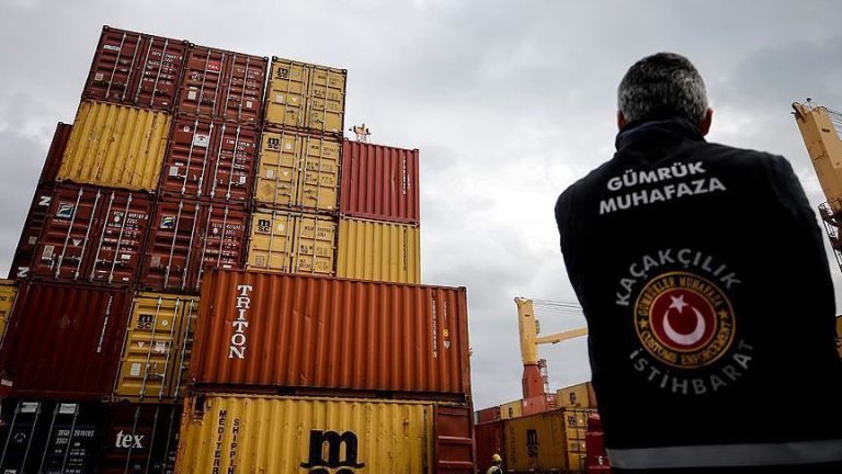 Gümrük Muhafaza Ekipleri Geçen Yıl 7,7 Milyar Liralık Kaçak Eşya Ele Geçirdi