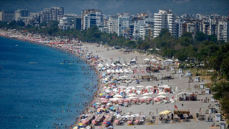 TÜRSAB Başkanı Firuz Bağlıkaya, “Hedef 45 milyon turist 35 milyar dolar gelir”