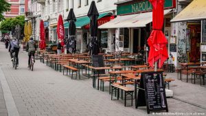 Aşısızlara alışveriş yasağı perakendecileri vurdu