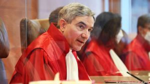 Yüksek mahkemeden siyasilere hakarette kırmızı çizgi