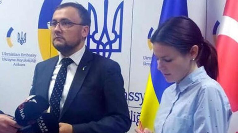 Ukrayna’nın Ankara Büyükelçisi Bondlar: Putin savaş suçu işliyor