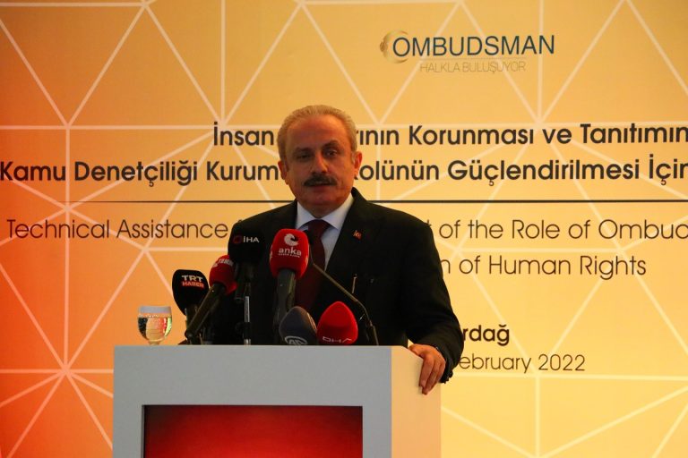 TBMM Başkanı Şentop,  “Ombudsman Tekirdağlılarla buluşuyor” toplantısında konuştu