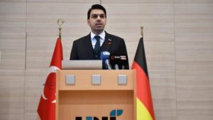 YTB Başkanı Eren: Türk toplumu Almanya’nın ayrılmaz bir parçası