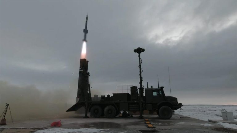 HİSAR-RF hava savunma füzesinden tam isabet