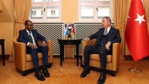 Bakan Akar Somalili mevkidaşıyla görüştü