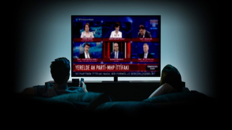 Seyircileri ‘Geri zekalı’ yerine koyan TV yayıncılarına kocaman bir ‘Yuuuuuhuh!’ 