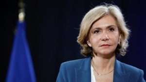 Fransa Cumhurbaşkanı adayı Pecresse: Başörtüsü dini bir emir değildir