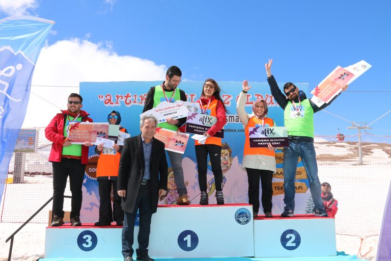 Erciyes renkli etkinliklerle göz kamaştırdı: Artık çekilmez oldun