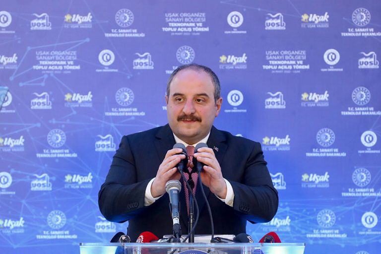 Sanayi ve Teknoloji Bakanı Varank, Uşak OSB’de Teknopark ve OSB Altyapı Yatırımlarının toplu açılışını yaptı