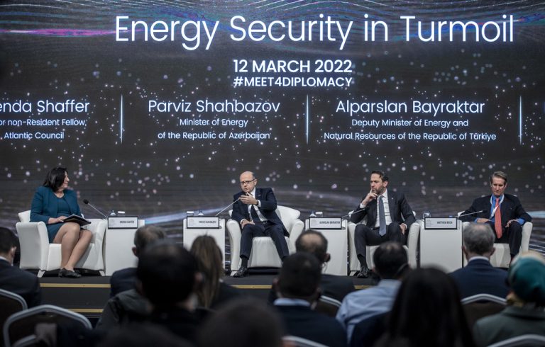 Türkiye Merkezli Yükselen Diplomasi ve Antalya Diplomasi Forumu