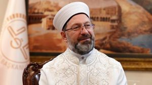 Diyanet İşleri Başkanı Erbaş’tan Berat Kandili mesajı